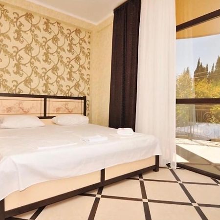 Коралл - Coral Sea Hotel Цандрипш Екстериор снимка