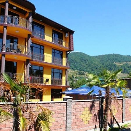 Коралл - Coral Sea Hotel Цандрипш Екстериор снимка