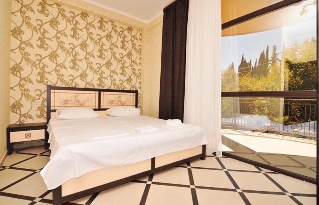 Коралл - Coral Sea Hotel Цандрипш Екстериор снимка