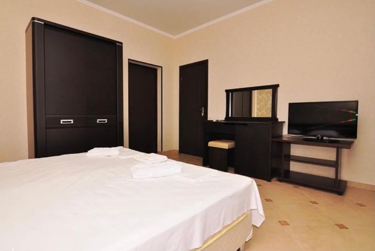 Коралл - Coral Sea Hotel Цандрипш Екстериор снимка
