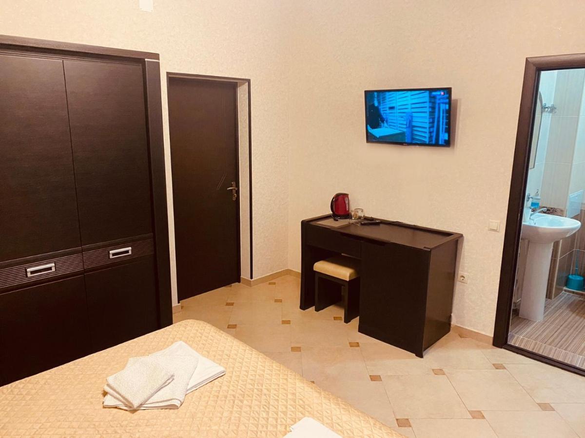 Коралл - Coral Sea Hotel Цандрипш Екстериор снимка