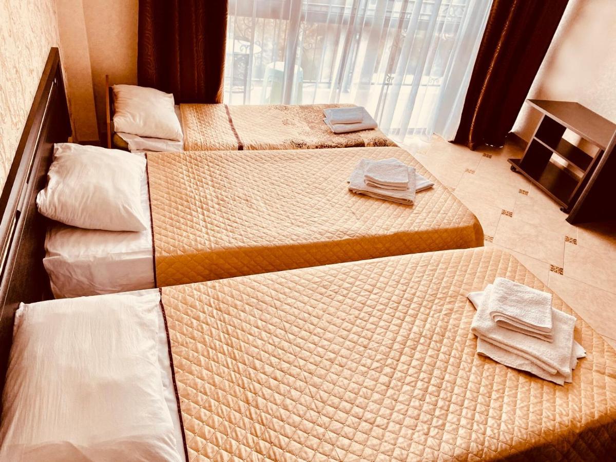 Коралл - Coral Sea Hotel Цандрипш Екстериор снимка