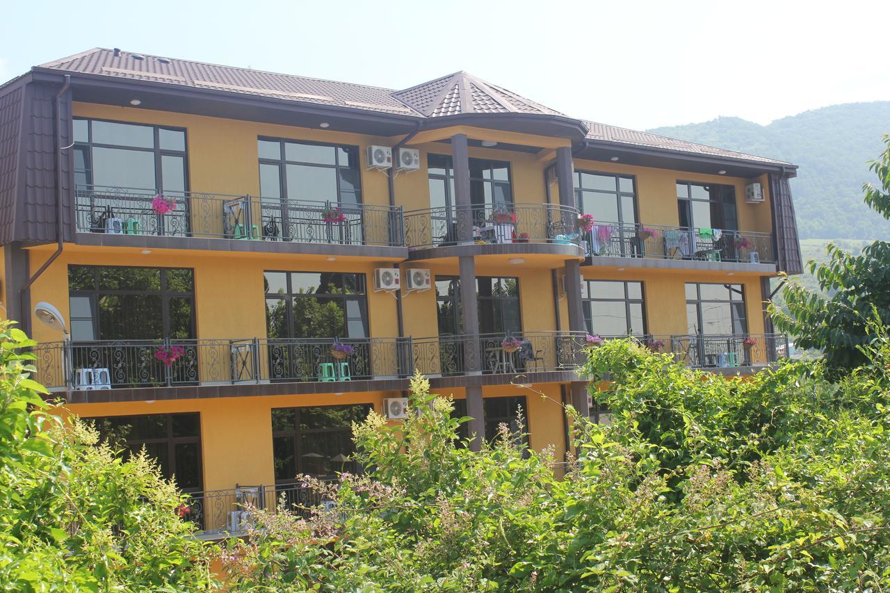Коралл - Coral Sea Hotel Цандрипш Екстериор снимка